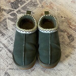 Dream Pairs Forest Green Women's Slippers